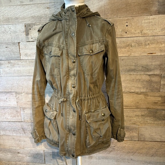 Aritzia Jackets & Blazers - Aritzia Talula women’s olive green trooper  jacket in size‎ small